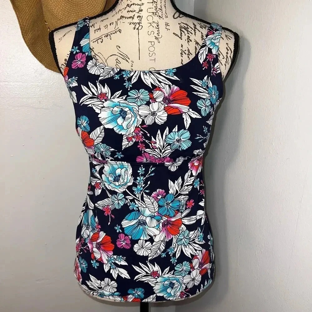 Lands' End,‎ 8, MAST, adjustable straps, navy blue floral built in cups
